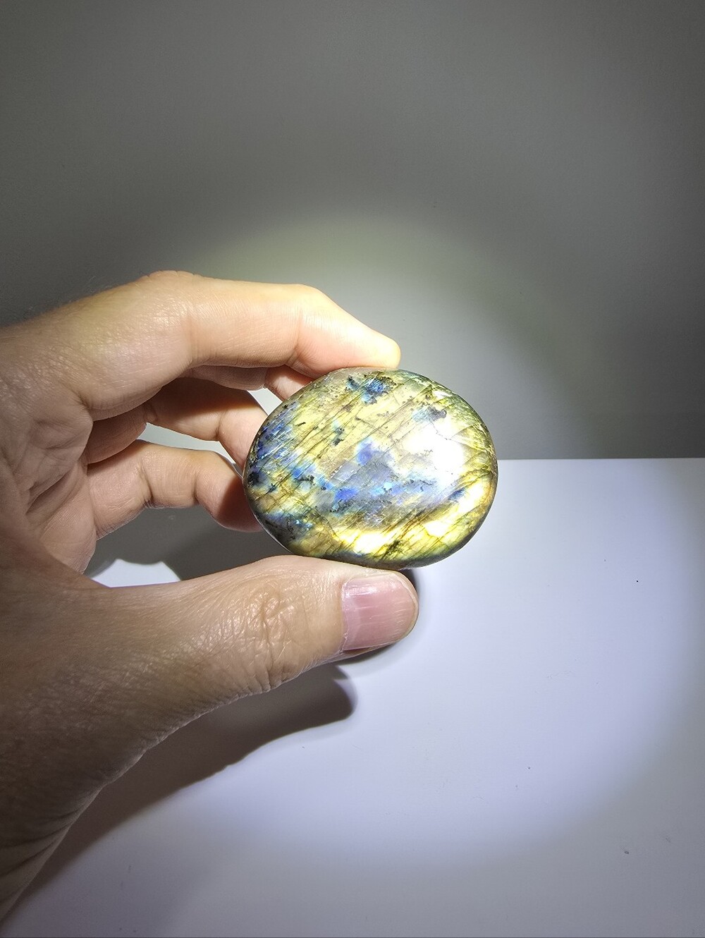 Labradorite Crystal Palmstone #M